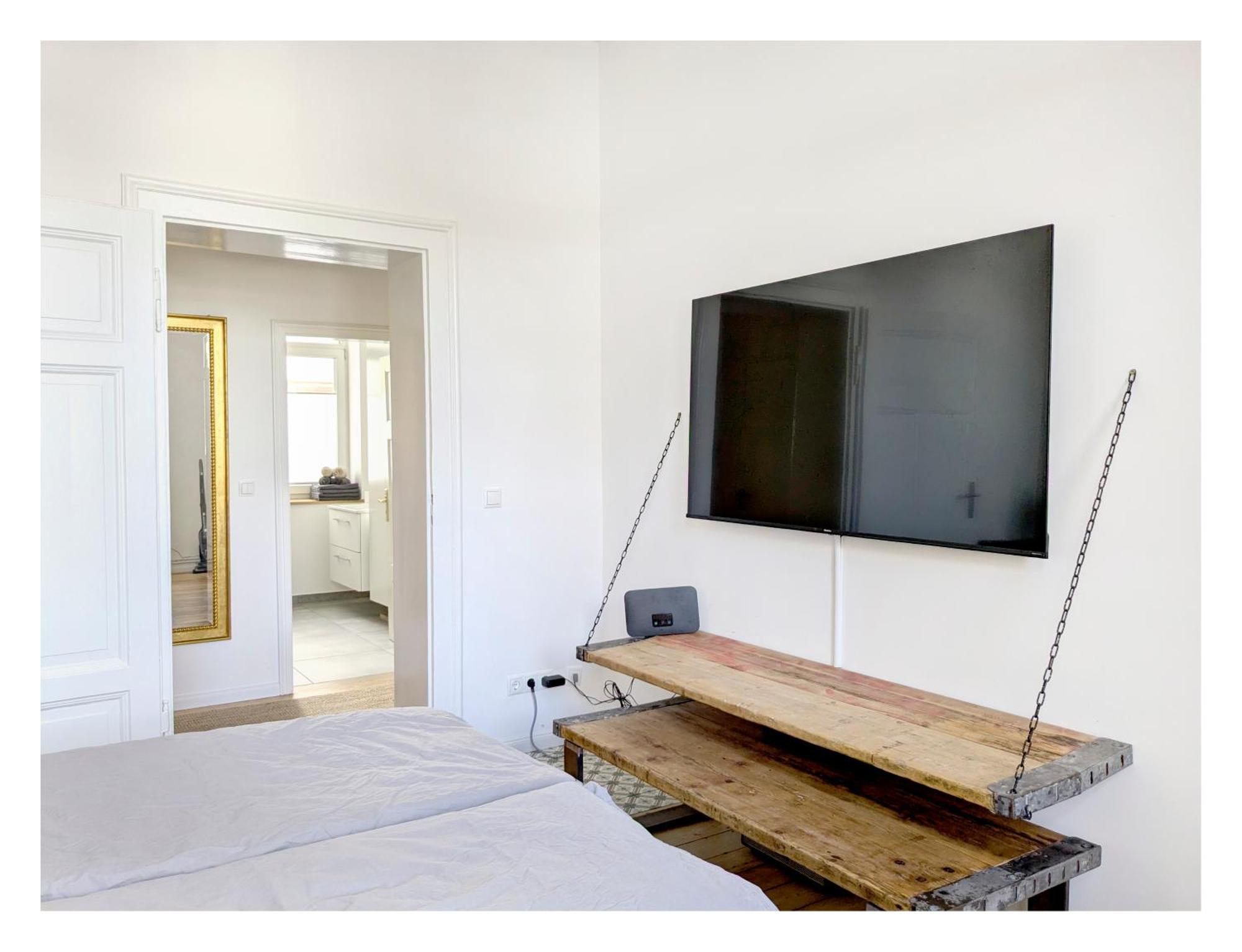 2 Zi Whg Zentral, Altbau, Renoviert 4P Apartment Hannover Exterior photo